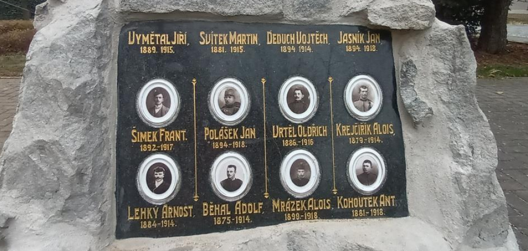 Pomník obětem první světové války v Oplocanech