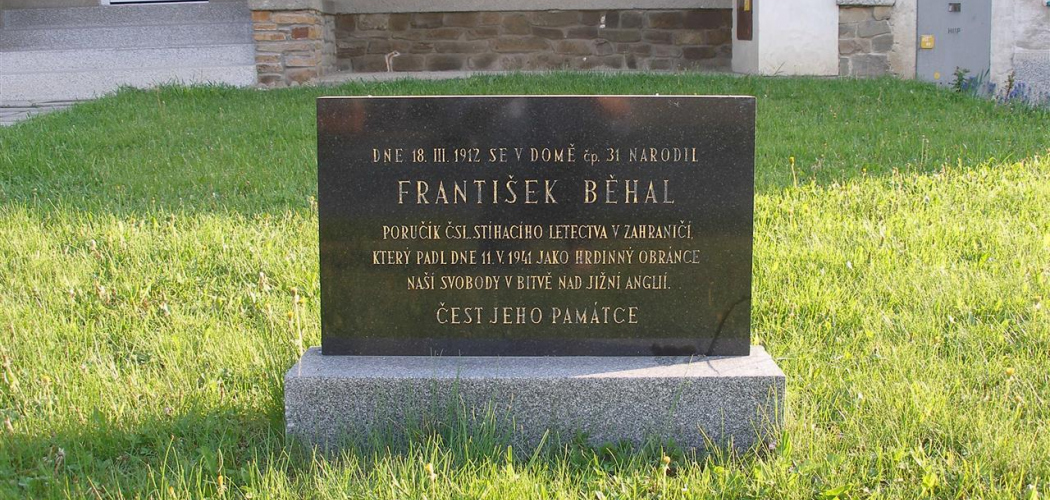 85. výročí tragické smrti letce Františka Běhala