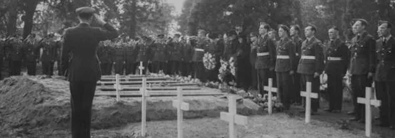 80. výročí pádu Liberatoru KG867 při přeletu do Prahy u Hartley Wintney