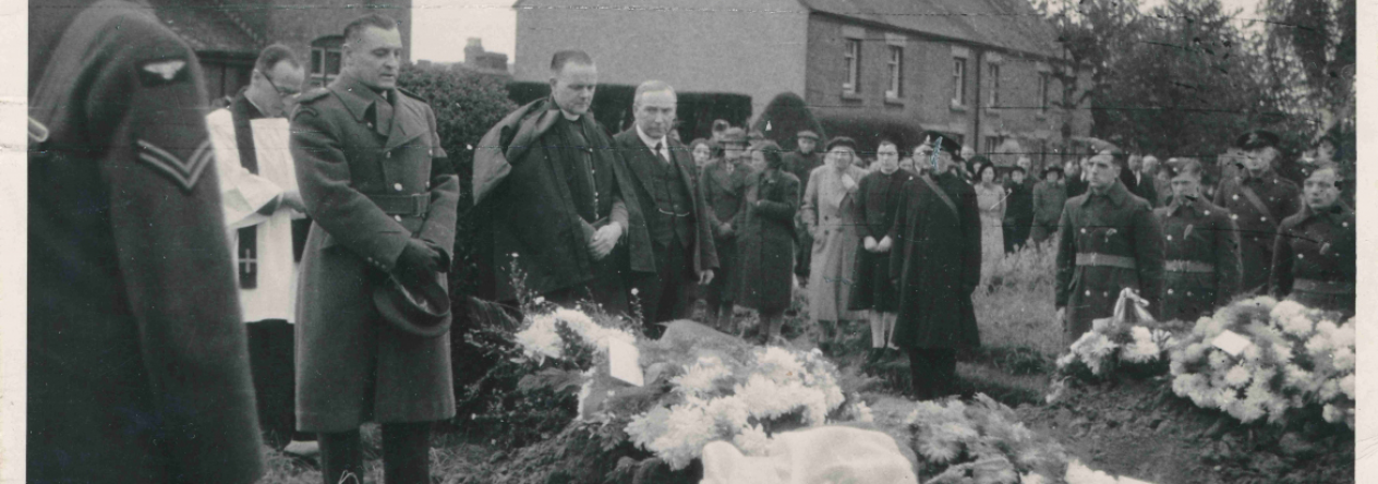 85. výročí úmrtí Josefa Kloboučníka a Josefa Klváčka, příslušníků 68. noční stíhací perutě RAF 