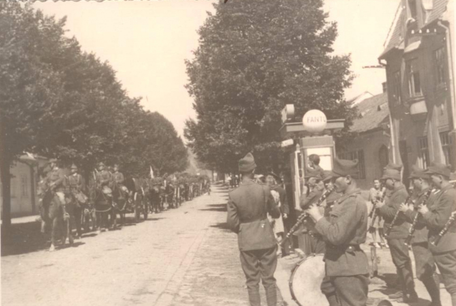 Rumunské jednotky v Boskovicích při návratu zpět do vlasti. 