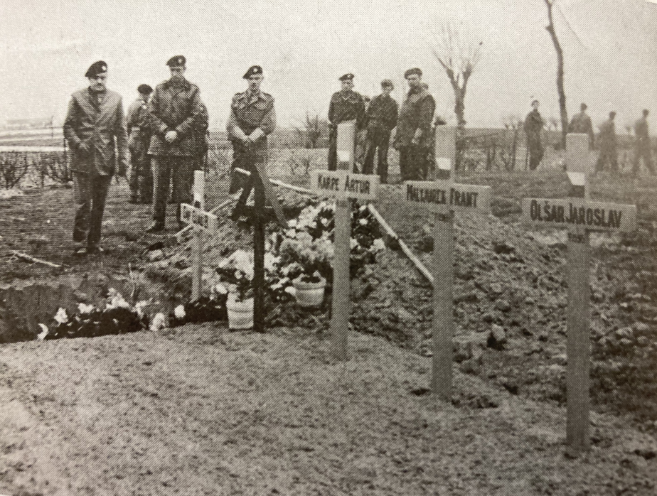 Pohřeb Břetislava Eliáše v De Panne. 