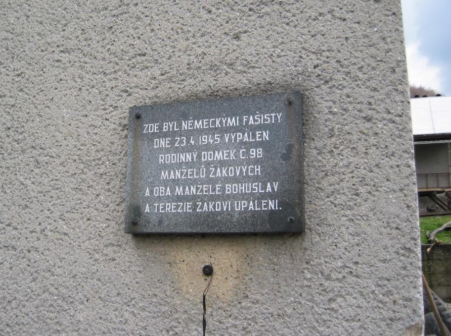 Pamětní deska na čp. 98 v Prlově