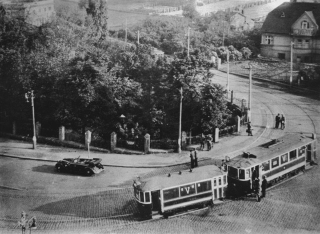 Ulice V Holešovičkách po útoku