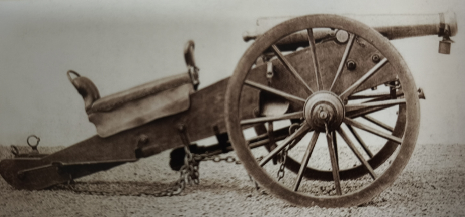 Rakouské osmiliberní (10, 5 cm) dělo vz. 1863. 