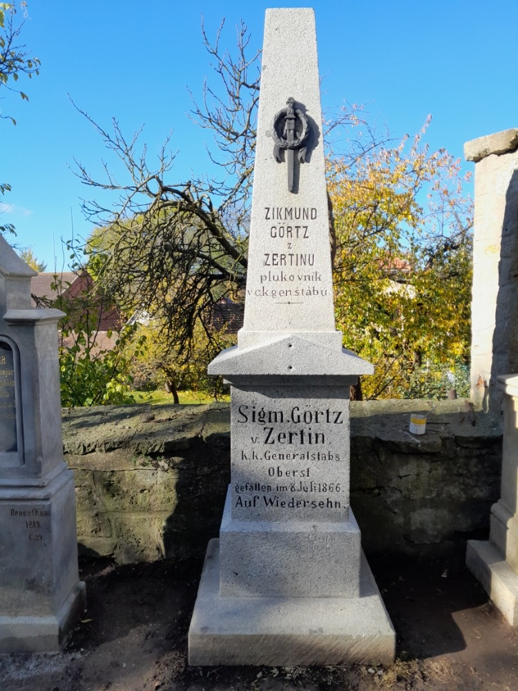 Válečný hrob plukovníka Sigmunda Görtze von Zertin po renovaci. 
