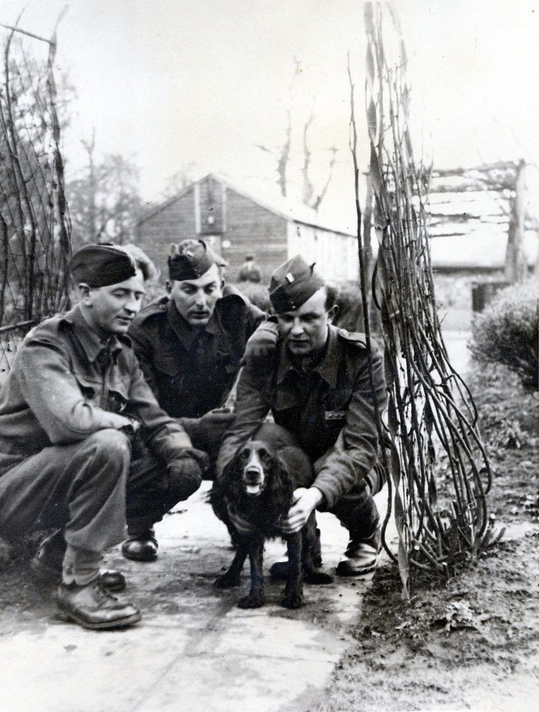 Josef Strankmüller (vpravo) v Anglii 1941.