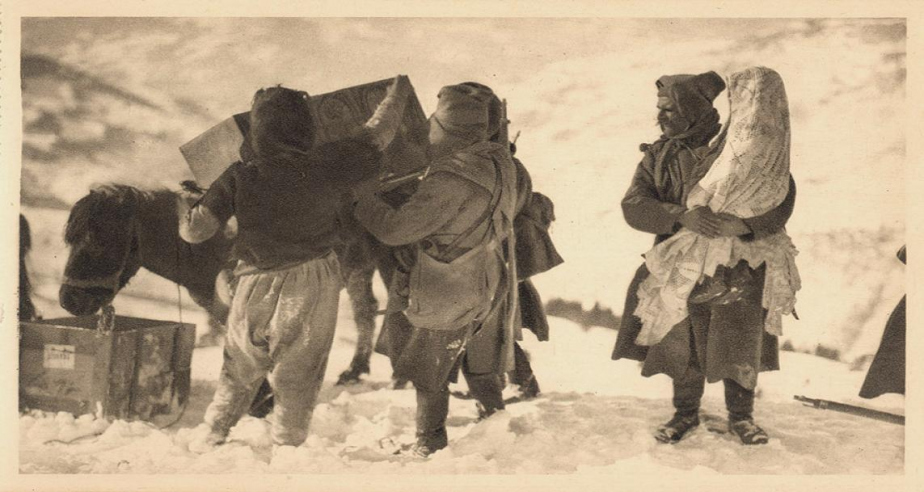 S vojskem ustupovaly i ženy a děti. Žena v roztrhané sukni a téměř bosá vedla po stezce vyčerpaného koníka s trochou zavazadel a dvěma promrzlými dětmi. Vojáci jí přispěchali na pomoc. Její muž byl v armádě a ona se rozhodla uprchnout se svými dvěma dětmi.