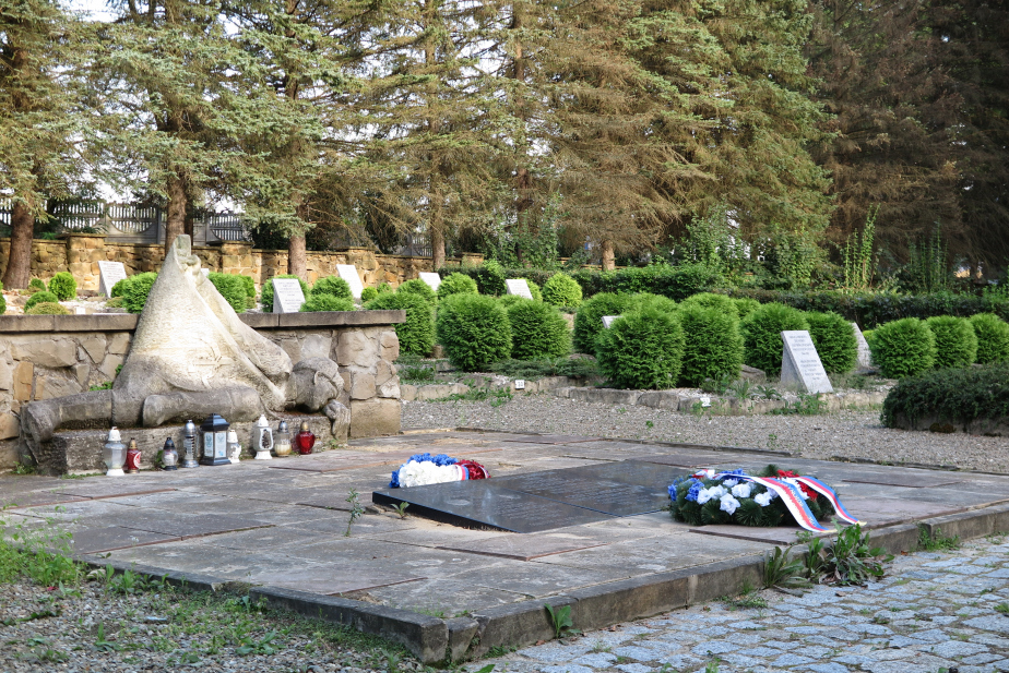 Vojenský hřbitov v polské Dukle.