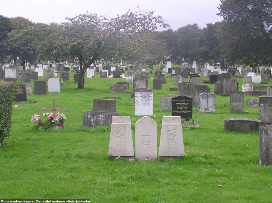 Celková fotografie hřbitova West Derby v Liverpoolu, kde je pohřben letec Jindřich Bartoš. 