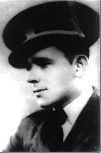 Vladimír Kyselo (* 23. 9. 1914 – † 9. 3. 1941) byl in memoriam povýšen do hodnosti plukovníka.