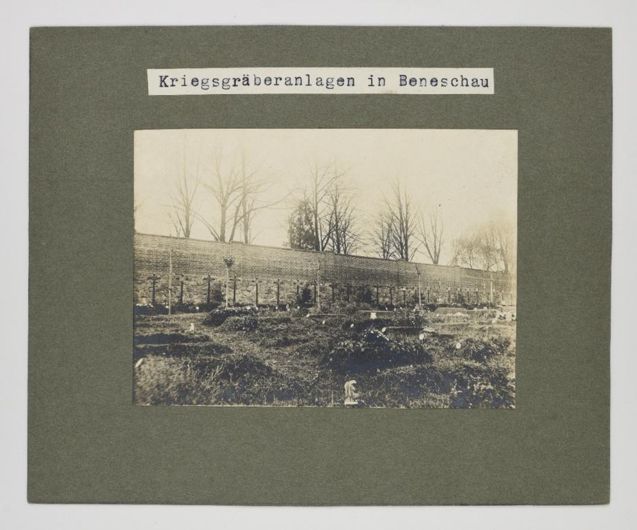 Fotografická dokumentace vojenských hrobů v Benešově