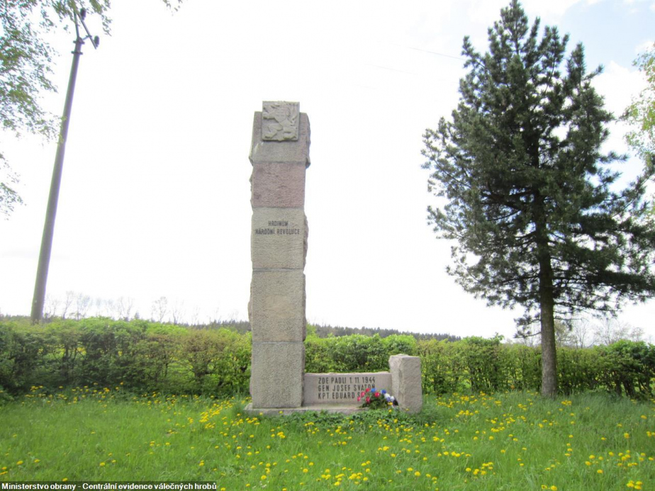 Památník hrdinům národní revoluce v Pasekách u Proseče