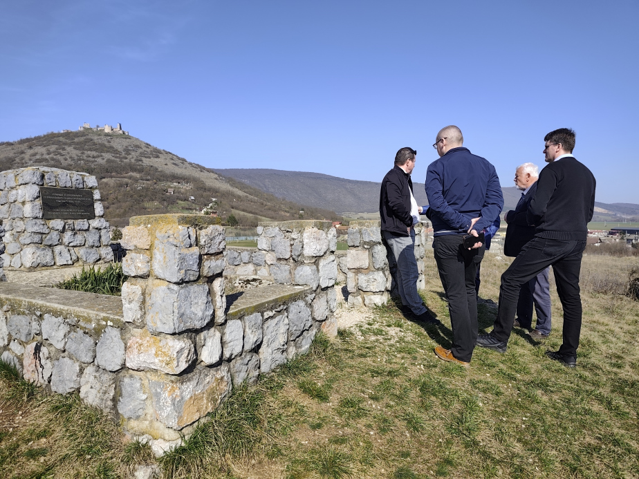 Jednání se starostou v Turně nad Bodvou.