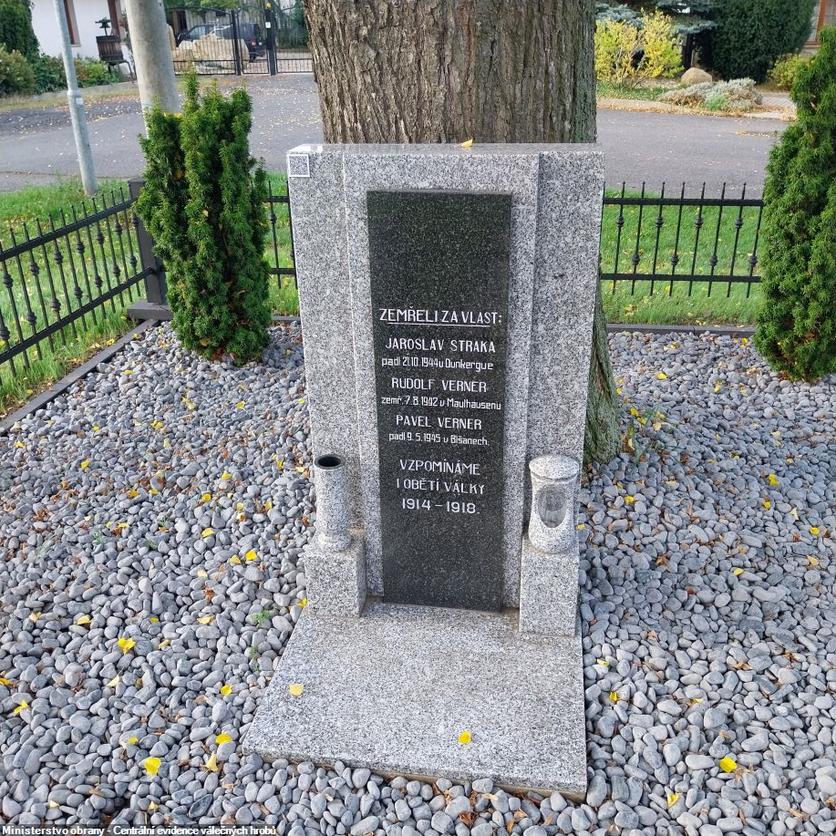 Detail nového pomníku v Blšanech u Loun. 