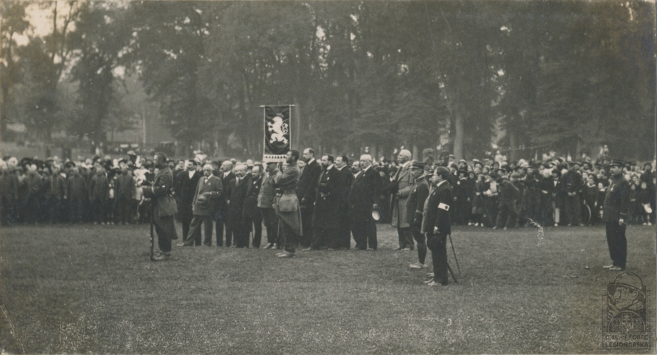 Slavností přísaha roty Nazdar v Bayonne 12. října 1914. 