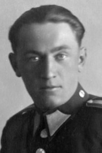 Josef Gutvald na počátku roku 1938 sloužící u Leteckého pluku 4 v Praze–Kbely