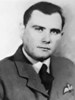 Letec Miroslav Jindra se narodil 5. března 1916 v Dolní Krupé u Havlíčkova Brodu. Zemřel 20. července 1941. Jeho tělo bylo nalezeno na pobřeží nizozemské provincie Groningen. 