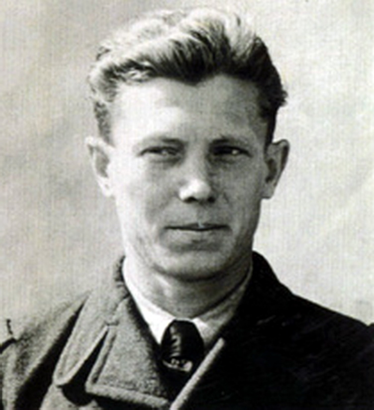 Letec Václav Valeš se narodil 26. listopadu 1914 v Mokré. Zemřel 20. července 1941. 