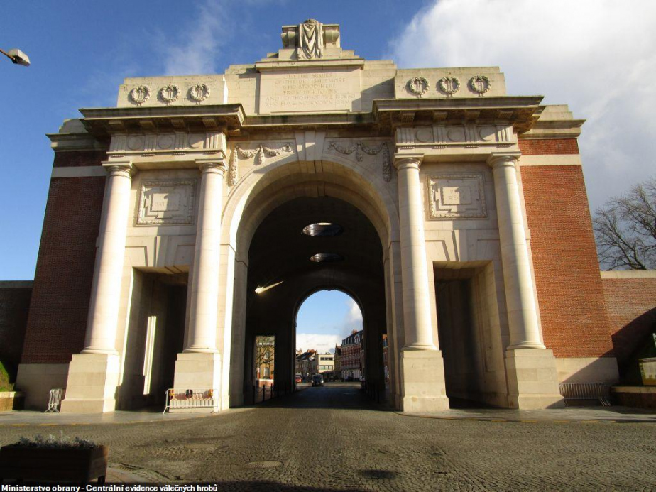 Meninská brána v Ypres. 