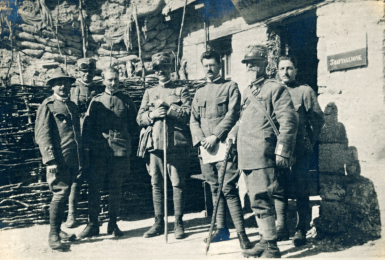 Doss Alto a zdravotník Karel Nováček 